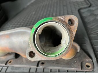 Výfukový kolektor W211 E350 Benzin A2721403509 - 3