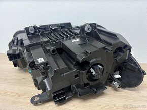 BMW X1 F48 LCI led světlomet - 3