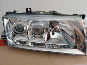 Přední světlomety Octavia 1 xenon - 3