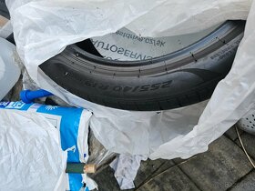 PIRELLI P zero letní 245/40 R19 - 3