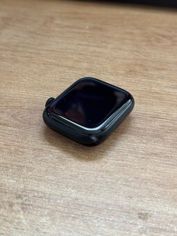 Apple Watch 8 45mm Cellular - 3