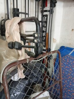 Nosič Thule pro až čtyři kola, ne sklopný, uzamykací - 3