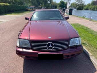 Mercedes-Benz 280 SL z roku 1996 - 3