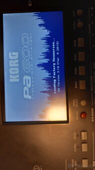 Prodám klávesy korg pa 600 - 3