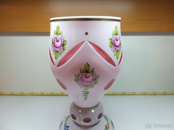 Přejímané sklo, krásný starožitný pohár-váza. - 3