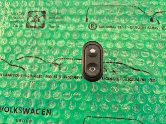 spínač elektrického stahování okna Škoda Favorit, Felicia - 3
