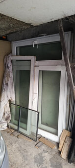 Dvě velká dvoukřídlá plastová okna - 3