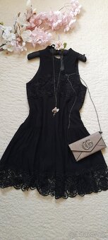H&M černé šaty s krajkovými detaily - 3