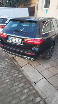 Mercedes-Benz E 400d 4Matic Avantgarde, 250 kw - 3