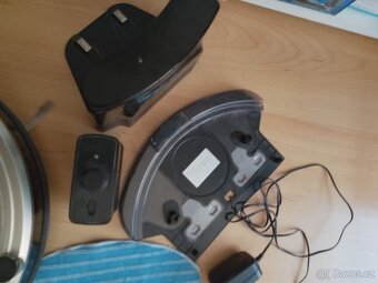 Robotický vysavač s vytíráním - 3