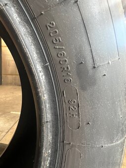 Prodám sadu pneu 205/60 r 16 - 3