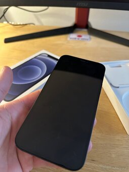 iPhone 12 – 64 GB, černý – baterie 87 % - 3
