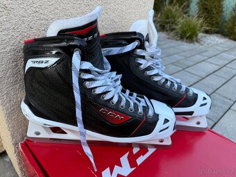 Prodám profi brankářské brusle CCM RBZ 80 - 3