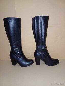 Černé kožené kozačky vel. 37 - 3