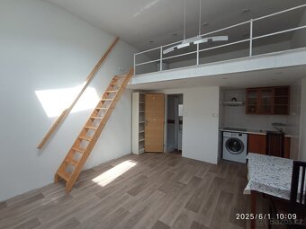 BEZ PROVIZE RK. Pronajmu atelier 1kk Praha 10 Vršovice - 3