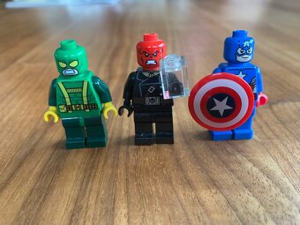 Lego 76017 - Kapitán Amerika vs Hydra - 3