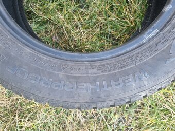 Celoroční pneu Nokian 185/60 R14-82H - 3