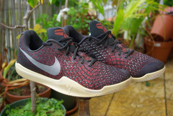 NIKE KOBE Mamba Instinct velikost 45,5 - 3