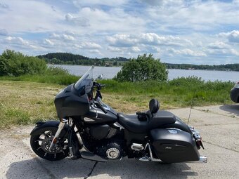 Indian Roadmaster Dark Horse - 3