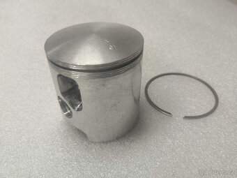 Píst ČZ 125 / 519 - nový + kroužek , původní výroba - 3
