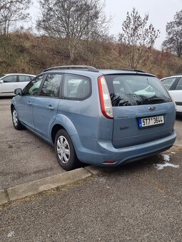 Ford Focus 1.6 benzín, 74kW, kombi - 3