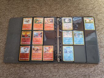 Set na hraní pokémon + karty + box + album - 3