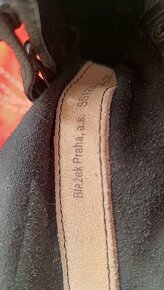 Černé šněrovací kožené boty 37 Blažek - 3