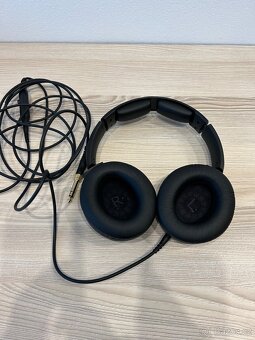 STUDIOVÁ SLUCHÁTKA - KRK KNS 8402 - 3