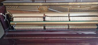 Piano Samick 118 - Třeseň se židlí r. v. 1995 - 3