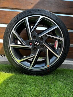 Alu kola 5x114.3 r18 s pneu (N) - 3