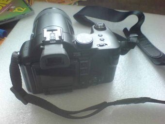 fotoaparát Panasonic DMC-FZ50, příslušenství a brašna - 3