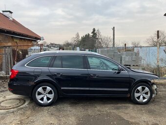 ŠKODA SUPERB II COMBI ELEGANCE 2.0Tdi 103kw-2012 - 3