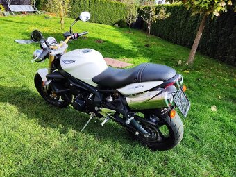 Triumph Street Triple 675 (2007) SUPER CENA - 3