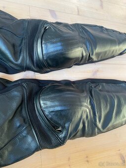 Prodám motocyklové kalhoty Dainese vel. 50 – chrániče kolen - 3