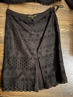 louis vuitton kostýmek vel.38 pc: 5300euro - 3