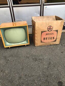 Televizor TESLA LOTOS - 3