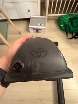 Střešní příčníky Toyota - 3