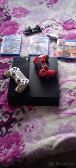 Playstation 4 - 3