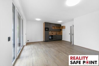 Prodej bytu 3+kk, 85 m2 - Železná Ruda, ev.č. 00639 - 3