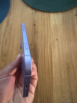 iPhone 12 fialová - 3
