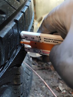 Plechovka 4x100 r16 střed 58,6  Michelin 205/60 r16 - 3