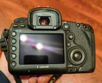 Canon EOS 5D III - 3
