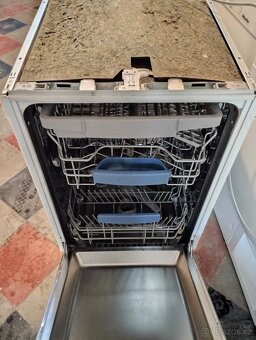 Plně vestavná myčka Bosch-45cm - 3