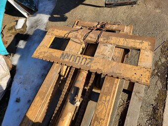 Zdviž k vysokozdvižnému vozíku - 3