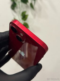 iPhone 13 128GB červený - 3