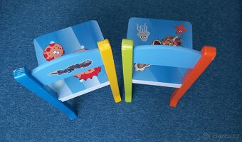 Dětský stolek a 2 židle - 3
