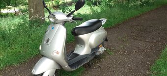 Piaggio Vespa ET2 - 3