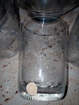 Broušené sklo z 30 let- Nové Mitrovice ? - 3