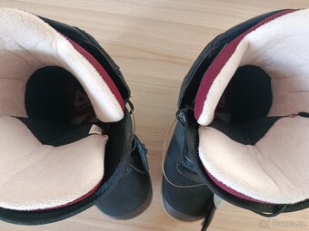 Snowboardové boty GRAVITY vel. 42,5 - - 3