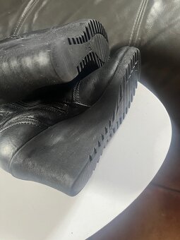 Prodám kožené kozačky Caprice - 3